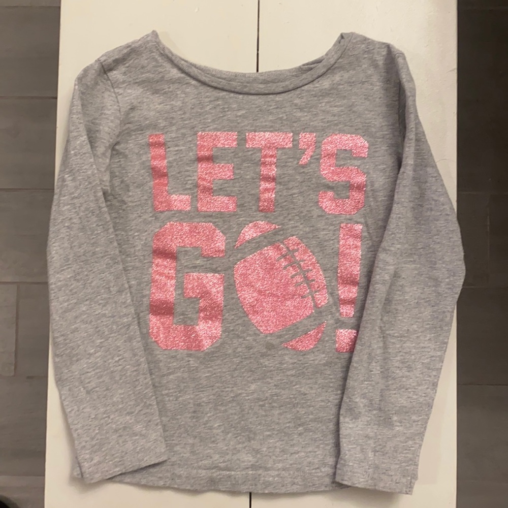 Gray long sleeve shirt